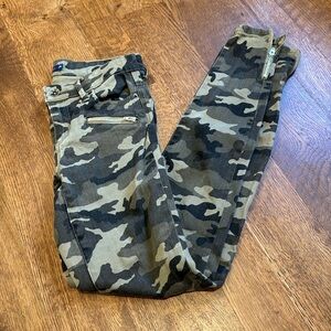 Tractr Blu Women’s Skinny Jeans Green and Black Size 24